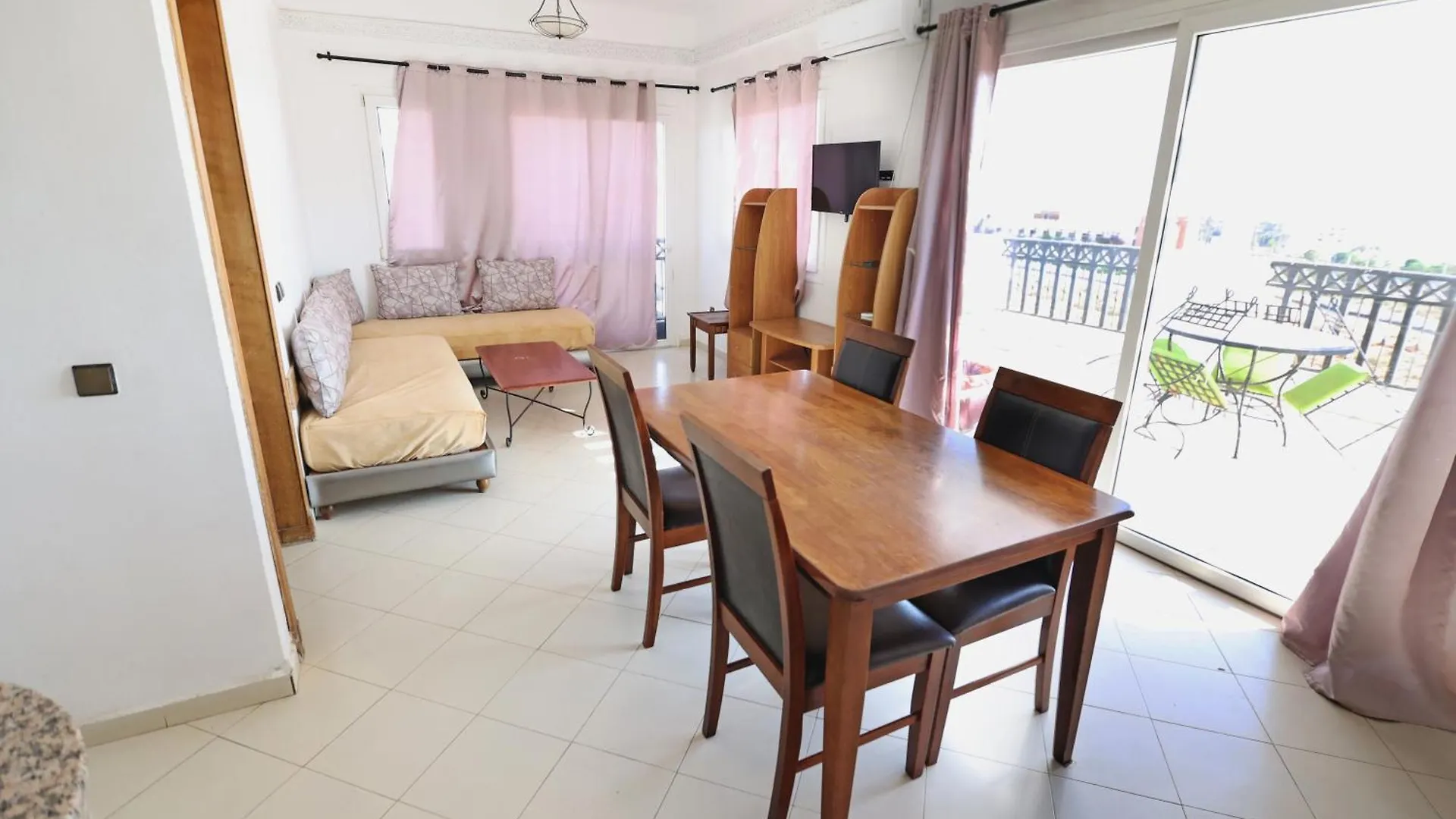 Flathotel Αγκαντίρ Ξενοδοχείο με διαμερίσματα