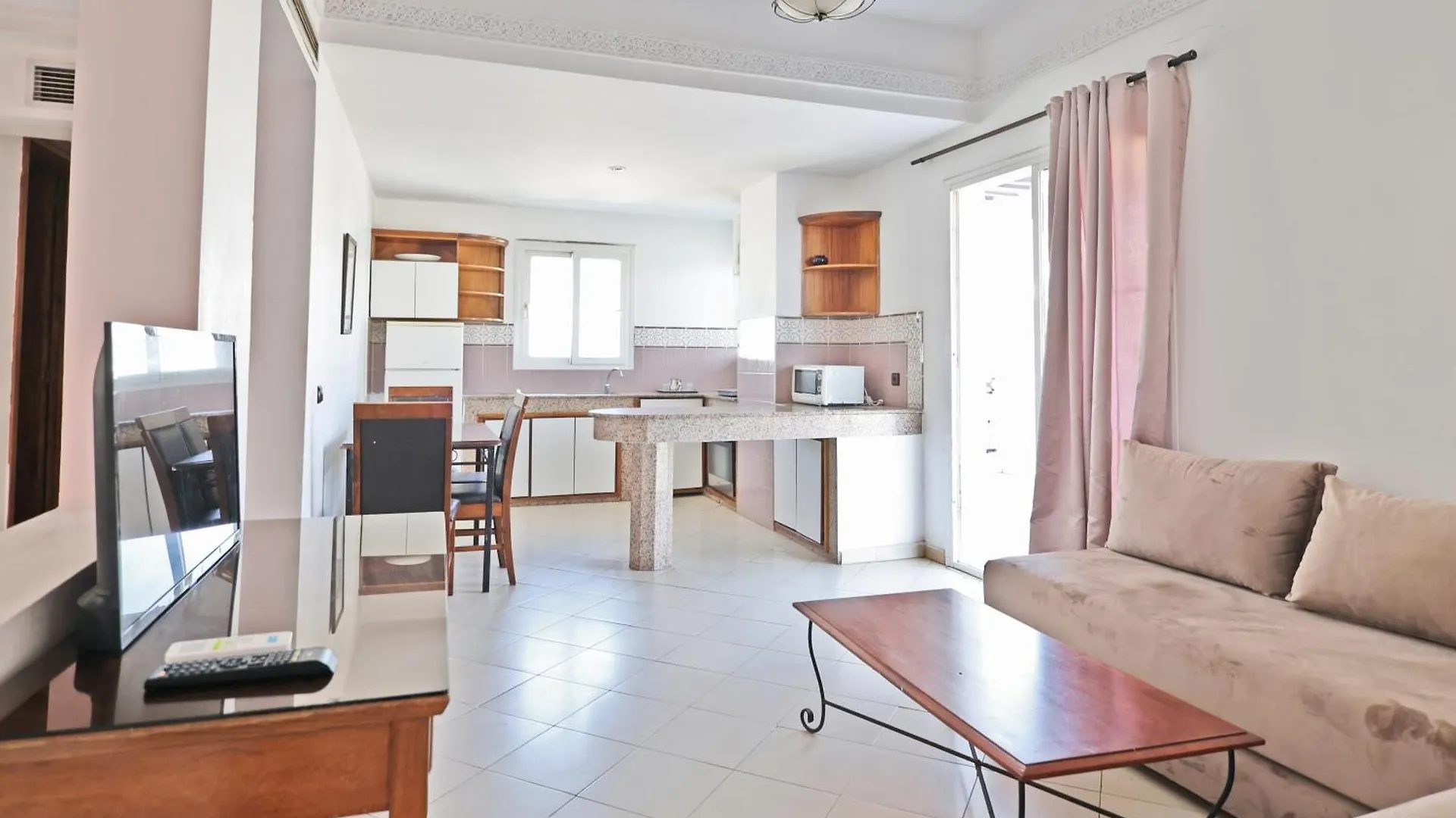 Flathotel Αγκαντίρ 0*,